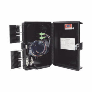 Imagen principal de Cierre de Empalme para 24 fusiones de fibra óptica, Interior/Exterior, con 8 acopladores SC/APC y splitter 1x8, IP65